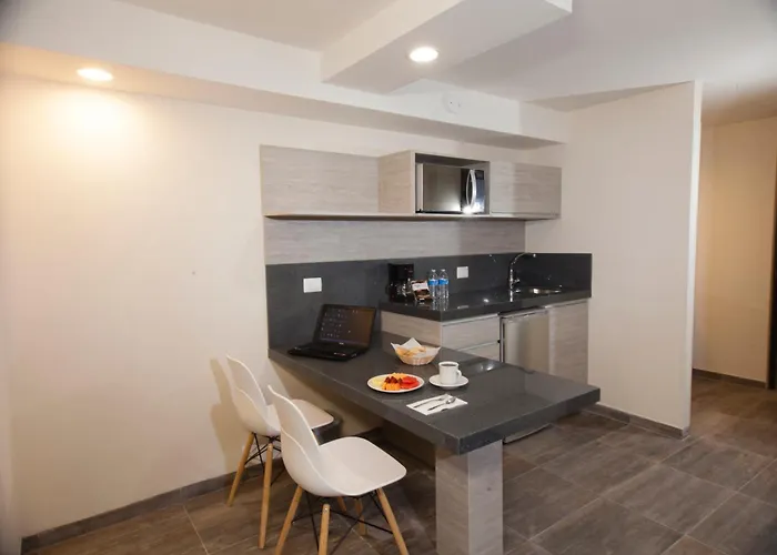 Kasa Hotel & Suites